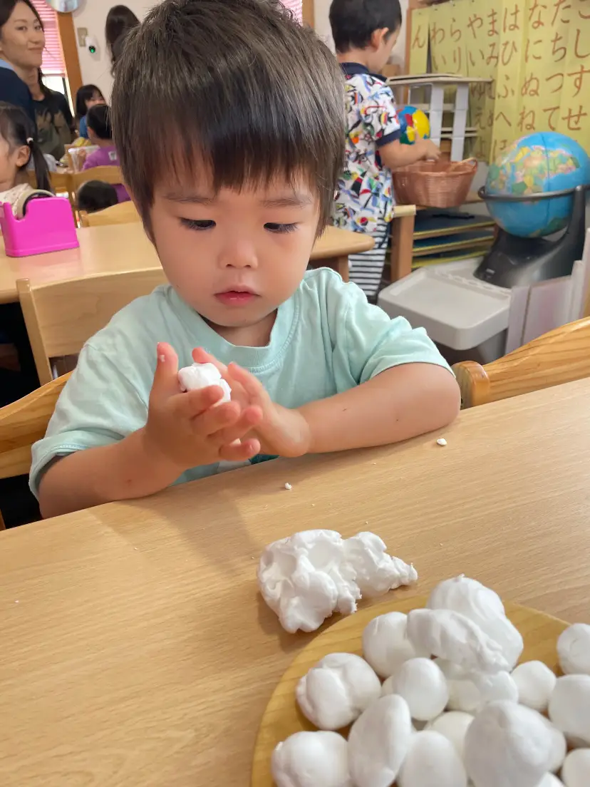 2歳の粘土遊びアイデア15戦｜3分で準備完了・OK/NG声かけ・つまずきの置き換え（モンテッソーリ流）