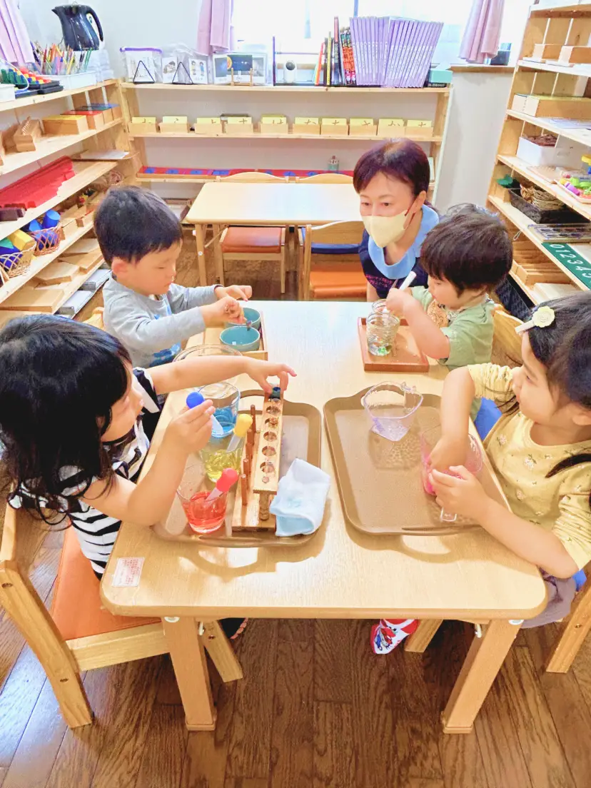 保育園見学チェックリスト｜モンテッソーリ園を見極める20の観察ポイント